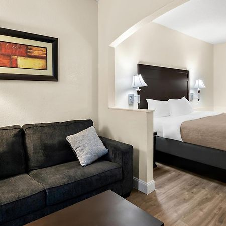 Quality Inn & Suites Lafayette Εξωτερικό φωτογραφία