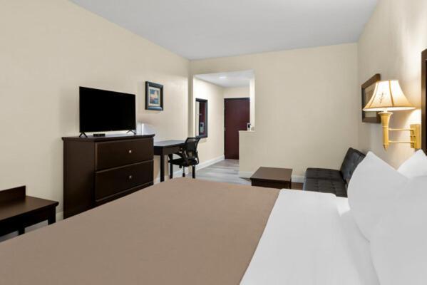 Quality Inn & Suites Lafayette Εξωτερικό φωτογραφία